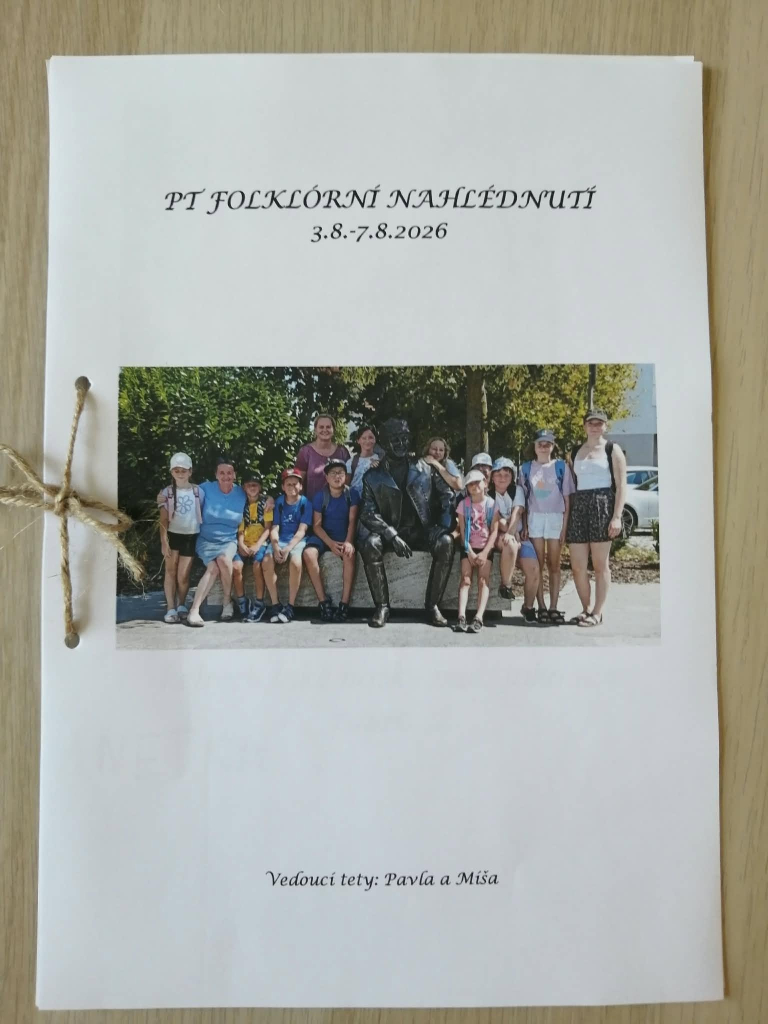 Folklórní nahlédnutí strážnice.jpg
